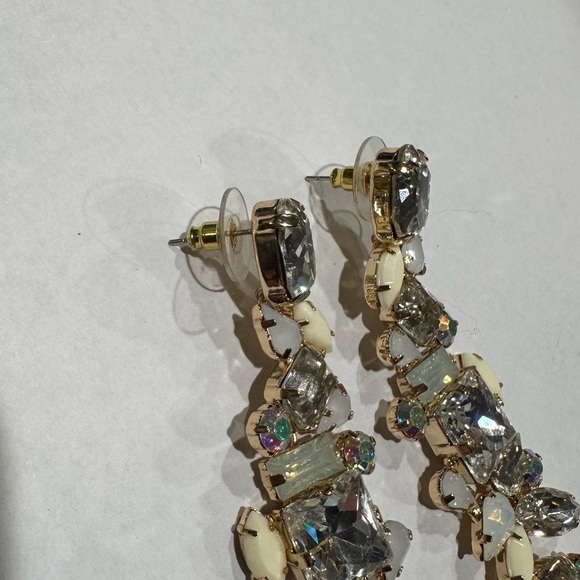 Formal Dangle Earrings - Picture 4 of 5